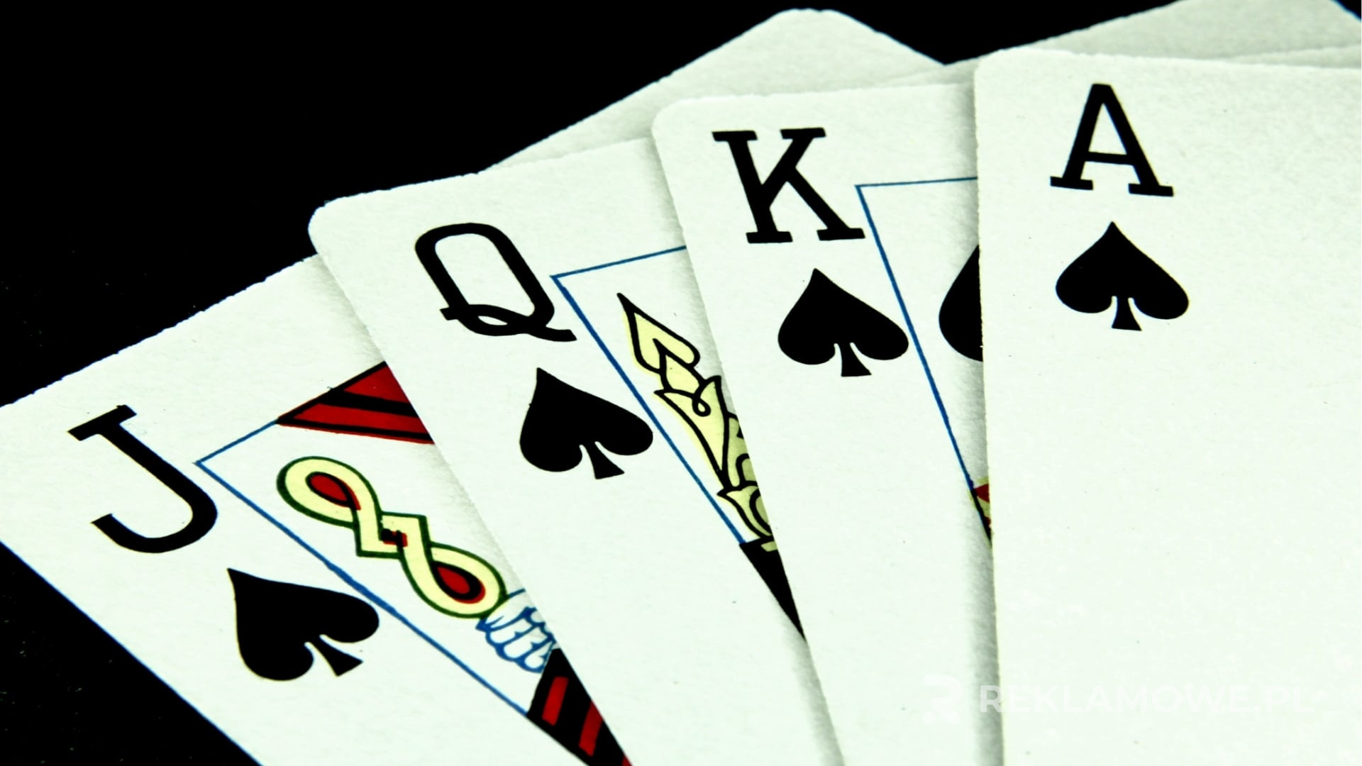 Jak efektywnie używać kart reklamowych w kampanii marketingowej Karty reklamowe w marketingowej kampanii