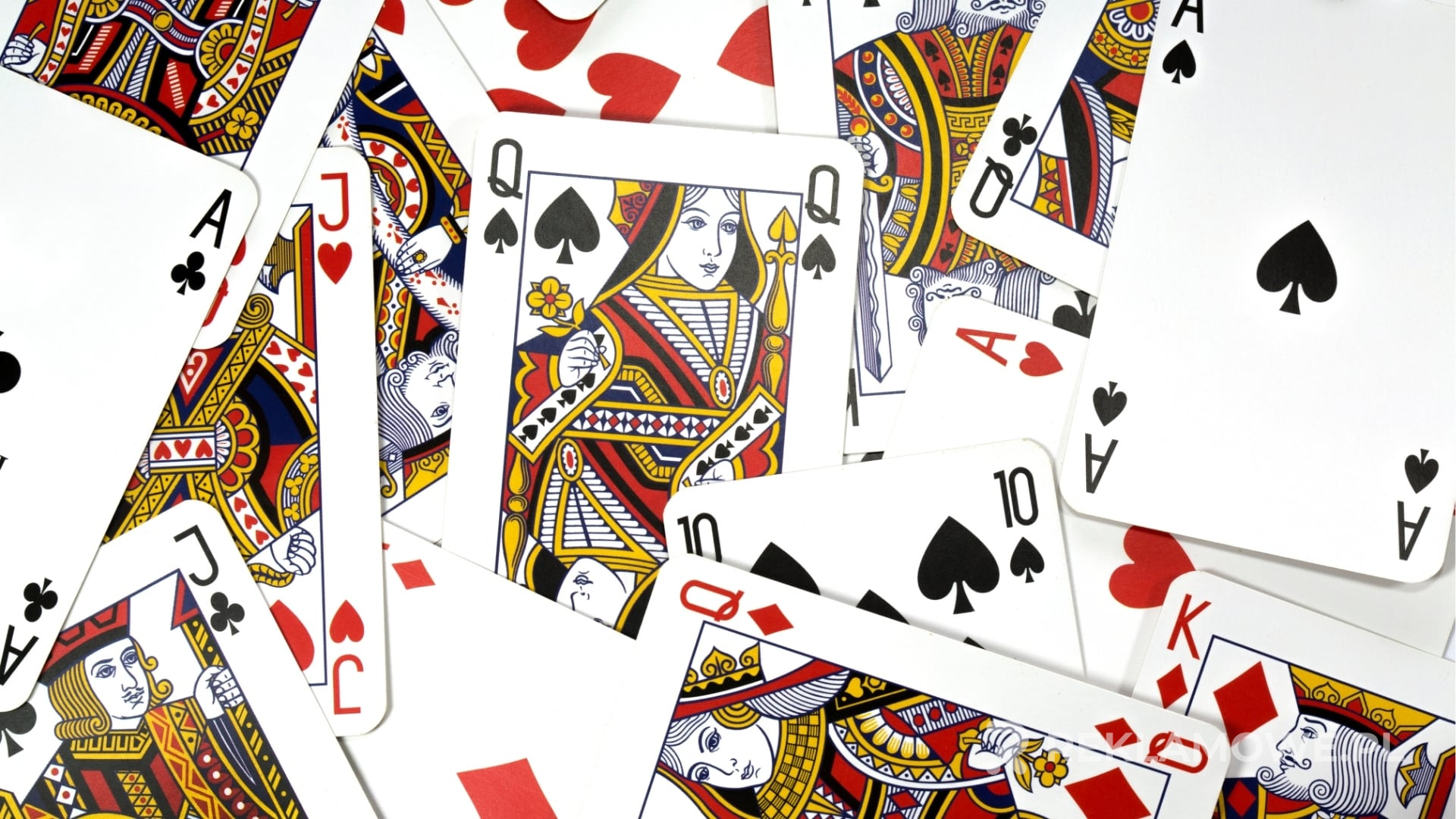 Nietradycyjne sposoby wykorzystania kart reklamowych Kreatywne zastosowanie kart reklamowych w codziennym życiu